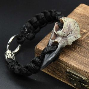 BANGLE ODIN CROP Scheletro Vichingo Eagle Head Ciondolo Rune Bead Umbrella Rope Norwegian Pirate Rune Walkonut Amulet Gioielli Gift Q240522