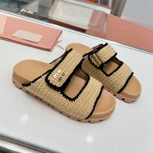 Designer Sandalo tessuto tessuto Slides Crochet Slide Platform Slifor per donna Piscina Flat Comfort Mule House Beach Summer Summer