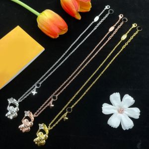 Luxury Designer Necklace Flower Crystal Letter Clover Charm Pendant Necklace 925S Gold Plated Woman Sweater Link Chain Necklace Statement Choker Designer Jewelry