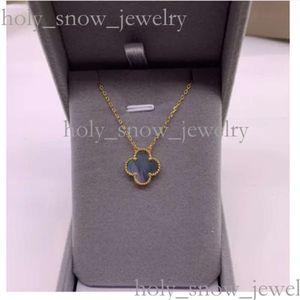 VanClef Armband Designer Jewelry Gold Jewelry Classic Four Leaf Clover Halsband Pendants