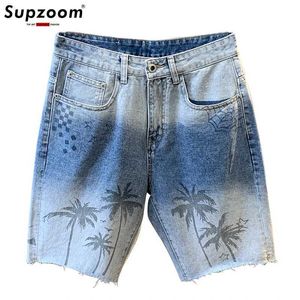 Męskie spodenki Supzoom Nowe przybycie Hip Hop Men Jeanse Ins Modna gradient wydrukowane szorstkie dżinsowe spodenki luźne letnie trendy Pantie J240522