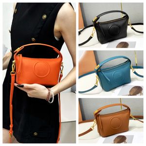 Kvinnor lyx mini axel crossbody designer väska koppling ny mode cowhide lunch box väska kvinnor skönhet makeup väska enkel modestil kväll väskor mini pochette