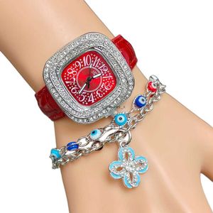 2024 Clover Bracelet Watch Set Womens Diamond Fashion الكوارتز البيع الساخن