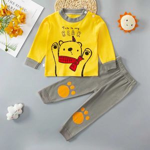 Pyjamas Hibobi 2-stycken Småbarn Boy Pure Cotton Fashion Letter och Cute Bear Mönster Långärmad topp och matchande byxor Pyjama Set WX5.21