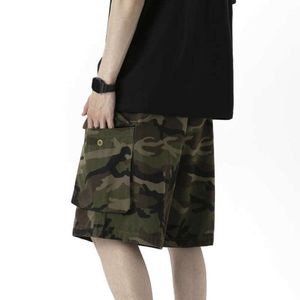 Camouflage shorts for men's summer American vibe street hip-hop, handsome and loose fitting, trendy brand work casual five point pants