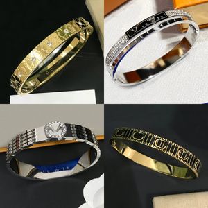 Inlay Crystal Designer Bracelets Brand Letter Bangle Wedding Jewelry Gift Men Women Bracelet Lover Bangle Fashion Stainless Steel Accessory Wholesale