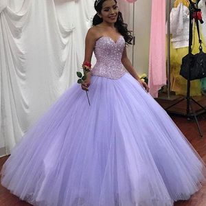 Lila sweetheart ball klänning quinceanera klänningar pärlstav paljett korsett baksida prom klänningar golvlängd kristall söt 16 klänningar 282u