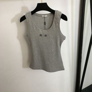 女性トップタンクベストTシャツ刺繍コットンブレンドタンクトップスデザイナースカートヨガスーツ