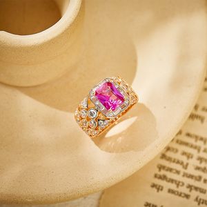 Designer Collection Style High-end Women Lady Hollow Out Inlay Cubic Zircon Diamond Artificial Pink Corundum Plated Champaign Gold Party Ring