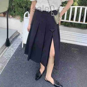 Skirts designer High end Women's PD Home Classic Versatile Black Waist Pleated Hem Side Split Half Skirt 6T4A