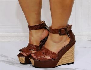 المصممين المصممين يدويًا للسيدات منصة Wedge Sandals Women039S Woodgrain Shoes High Heel Summer Sundals بأحجام كبيرة مع Box J555W5006233