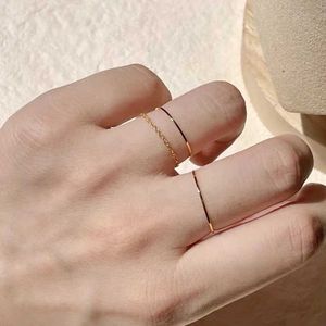 Paarringe 2 mm dünne Titanstahl Silber Paar Ring glatte einfache und modische Roségoldfinger Ring S2452301