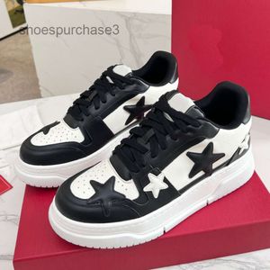 SCARPE Valenteino Low Designer End New Sneakers High Mens Trainer UNISEX Trendy Versatile versatile vera stella in pelle casual pizzo up sn rauv