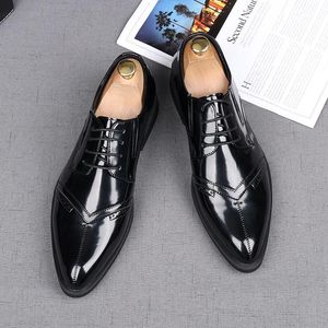 Luksusowy projektant British Fashion Men's Black Lace Up Oxford Flats Buty Casual Buty sukni ślubnej impreza obuwie zapatillas hombre dphbw