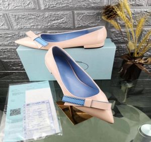 Design ladies039 fashion pointed flat shoes patent leather bow ladies039 fashion single shoes go with trend4817362