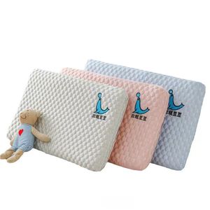 夏のラテックス枕の赤ちゃんの子供クールな感じ柔らかくて快適なラテックス飼育パン枕は内側のジャケットを取り外し、洗える枕にすることができます