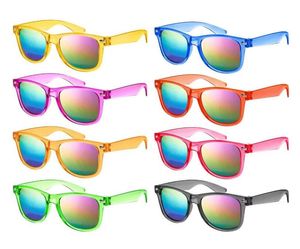 2024 Nuovi occhiali da sole multicolore per bambini Giorni da sole alla moda di moda per bambini occhiali da sole da sole per esterni