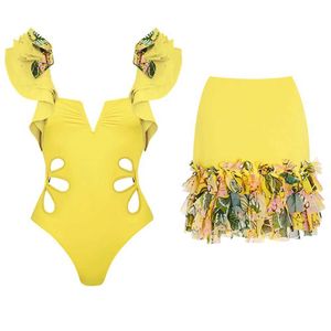 Frauen Badebekleidung gelbe hohle Rüschenkante plissierte Suspendern Bikini sexy V-Ausschnitt Hollow Slim Badeanzug Eleganter Hüftwackelrock Mode Frauen2023 T240523