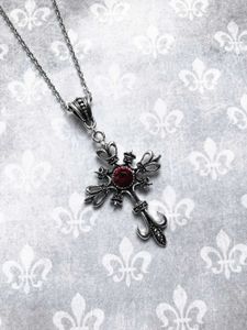 Pendant Necklaces Vintage Ruby Cross Necklace Gothic Black Fashion d240522