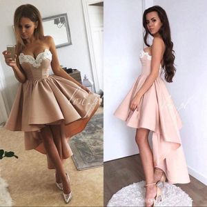 Mode kurze vordere Lange Rücken Cocktail Party Kleider a-line Schatz hoch mit niedrig weißer Spitzen Applikationen Erröten rosa Satin formelle Promkleider 215L