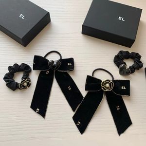 Marchio di lusso classico designer di fiori rosa code pony supporto per capelli clip love cuore camelia sinensis dolce prua bowknot nero black corrido di corda confezione regalo confezione da regalo