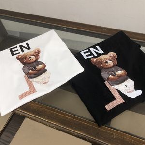 Summer Mens Designer T -shirtälskare Kort ärm Cotton 3D Bear Letter Print Tshirt Anti Wrinking Soft Breattable Tshirts med tagg