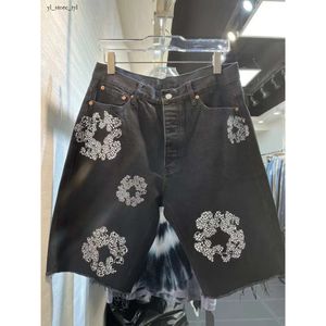 Jeans viola da uomo pantaloncini designer di lusso jeans uomini jean fiore diamante shortpants slim street hip hop 640