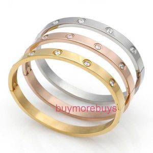 Carrtre designer skruvarmband mode lyxiga smycken original trendig 18k guld diamant för kvinnor män nagel armband silver smycken armband kzpn