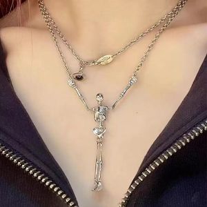 Fashion Designer Punk Pendant Necklace Viviane-Vvestwood Trace Chain Skeleton con giunti flessibili scheletro argento o dotto