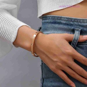 10A Designer Carrrter High Quality Luxury Bangle Titanium Steel Fashion Natural Round Full Diamond Bracelet Exquisite Womens