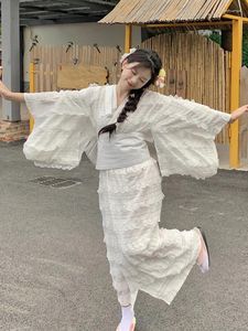 Ethnische Kleidung japanischer Stil großer römischer Spitze Kimono Bademantel Kleid weiß