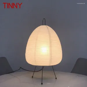 Tischlampen Tinne moderne Lichter kreativer Japan -Stil LED LED LED SCHLACHTE FÜR DESTAME Home Wohnzimmer Homestay Schlafzimmer