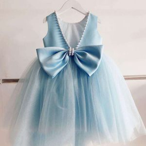 Summer Blue Flower Girls Satin Tulle Princess Dress Wedding Pink Kids Birthday Pageant Dresses för 1-14 år V-back Bow Green L2405