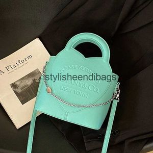 Cross Body Single shoulder cross body bag luxury brand niche design womens personality chain handbag summer fashion trend H240523