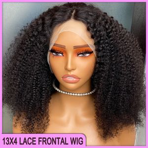 Wysoka jakość peruwiańska brazylijska czarna 100% surowa dziewicza Remy ludzkie włosy Kinky Curly 13x4 Przezroczysta koronkowa peruka 14-16 cali