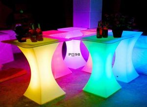 Naładowane LED świetliste koktajl Wodoodporny świetny stół barowy LED stół oświetlony stolik kawowy dyskoteka zaopatrzenie w morze ll3552692