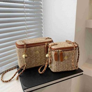 Cross Body Womens Mini Str Bucket Cross Body Bag 2021 Summer Womens Brand حقيبة يد وسلسلة أزياء محفظة حقيبة كتف بسيطة H240523