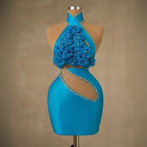 2024 Vestidos de cocktail de costas sexy azuis para mulheres Ilusão de pescoço cruzado Sexy Rhinestones Mini vestidos de baile curtos para ocasião especial C108