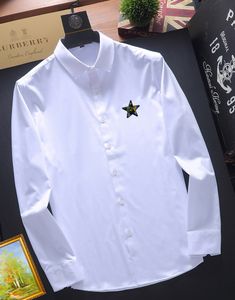 Herren lässige Hemden Baumwolle Oxford-Hemd für Herren Langarmplaid Striped Casual Shirts Männliche Taschenpanzer-Button-Down-Arbeit Mann T230714