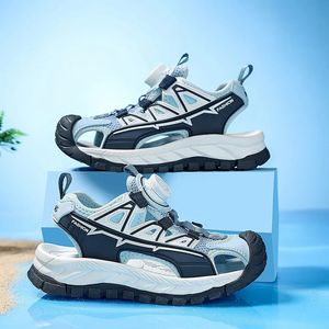 Boys and Girls Sandals Summer Baotou Anti Kick Middle and Big Boys Beach Shoes Childrens Shoes Casual Shoes 240513