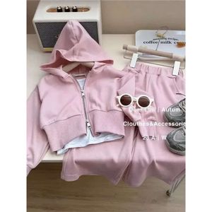 Abito coreano con cappuccio rosa con cappuccio per bambini abbigliamento per ragazze cappotto+sostensione+set di pantaloni a gamba dritta per bambini set da 3 pezzi L2405