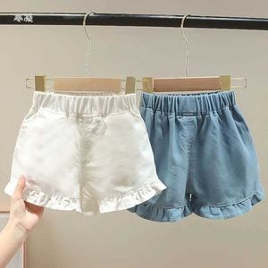 Shorts Shorts 2024 Summer Girls Clothing Childrens Coat and Shorts med veckade kanter för småbarnsflickor Cool Thin Denim Shorts WX5.22