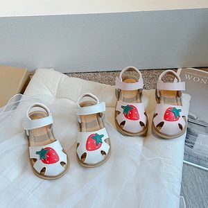 Cute Sandals for Girl Child Strawberry Summer Shoes Child Close Toed Soft Sole Sandal Baby Comfort Casual Flats Beige Pink 22-31 240523