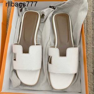 Slipper Fashion Woman Designer Oran Flat Flip Flops Leather Sandal Genuine Leather Casual Beach Size 35-43