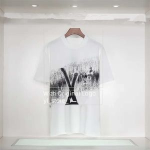 Louiseviution skjorta sommaren paris mens t-shirts designer tee lyx flockar v brev tshirt klassiska mode gröna kvinnor kort ärm casual bomull t-shirs a72a