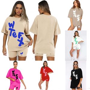 Donne per tracce Designer Lettera in schiuma stampata 2 set da due pezzi Tshirt a maniche corte e pantaloncini Sort Sports Set