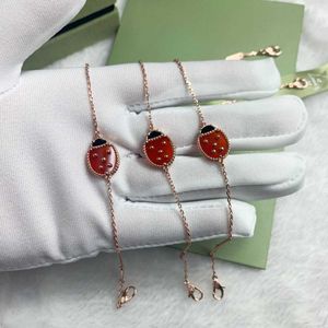 Jewelry Master Designs de alta qualidade Van Bracelet High Silver Seven Star Ladybug Bracelet para mulheres com 18k têm logotipo original