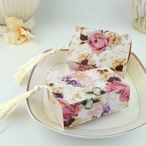 100 pezzi di caramelle a cassetto di rosa scatole di caramelle con nappe per matrimoni BAMBINO SCHECHI BAGNALI SENTO PARTICHE SCADE 243C
