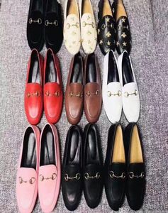 أحذية فستان مسطحة للنساء الكلاسيكية 100 حذاء البقر المعدني الأصيل سيدة البغال أحذية غير رسمية.