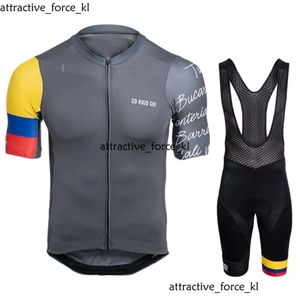 Go Rigo Go Colombia Men Cycling Designer Jerseyチームバイクシャツ夏の半袖衣料サイクルショーツセットCICLISMO MAILLOT 751